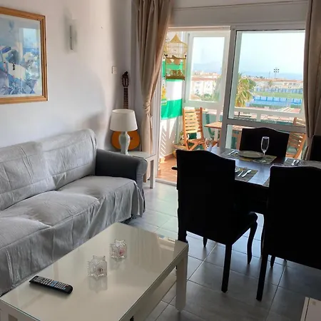 Daire Encantador Apartamento Con Vistas Montana Y Mar